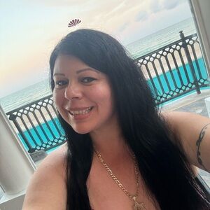 Meet your Posher, Elisa